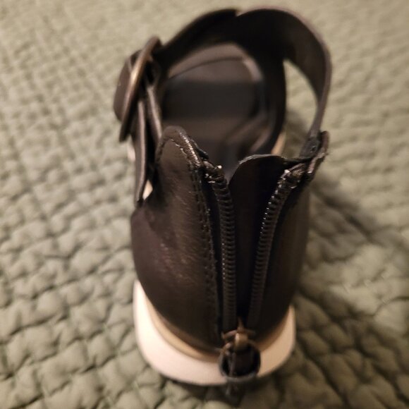 Sofft Mackenna Sandals - Picture 5 of 6